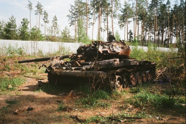 Die Zusage der Lieferung von 14 Leopard-II-Kampfpanzern in die Ukraine stellt endgültig eine Zäsur dar, die Deutschland der unmittelbaren Gefahr eines Krieges aussetzt.