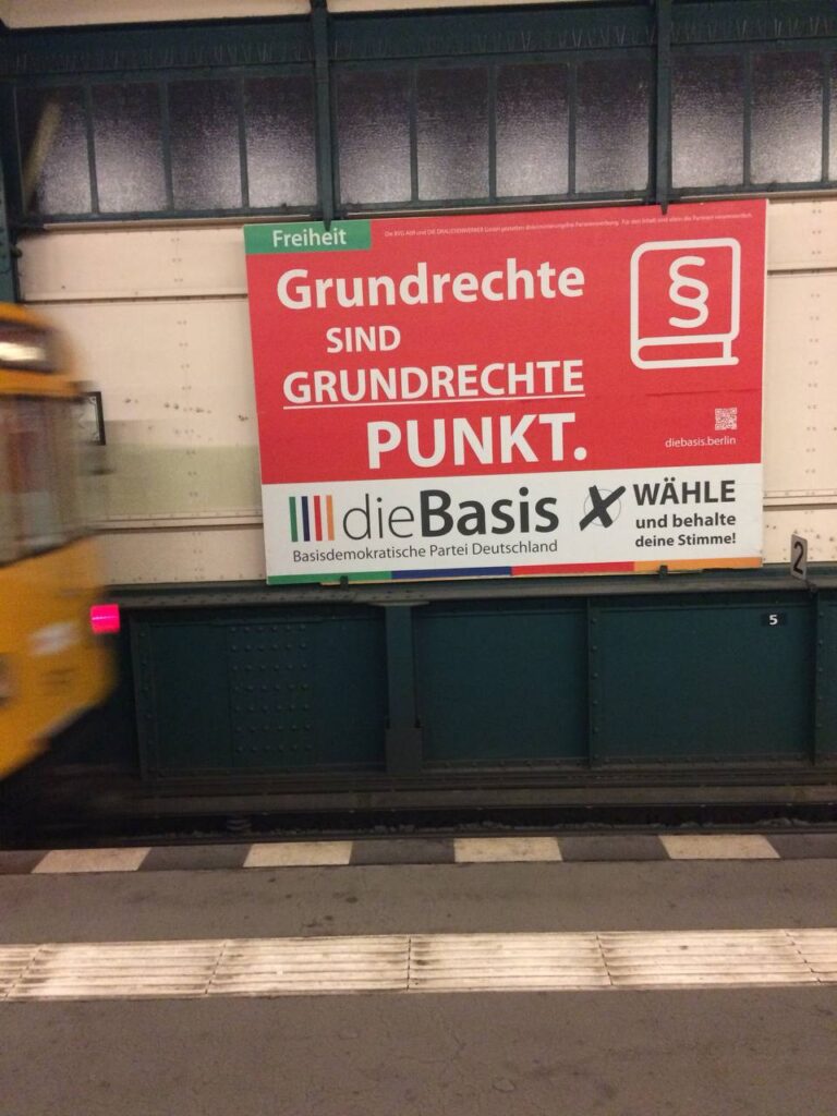 Vom Zustand der Demokratie - Berlinwahl S-Bahn Grundrechte dieBasis