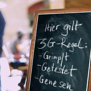 Hinweisschild vor Restaurant zur 3G-Regelung